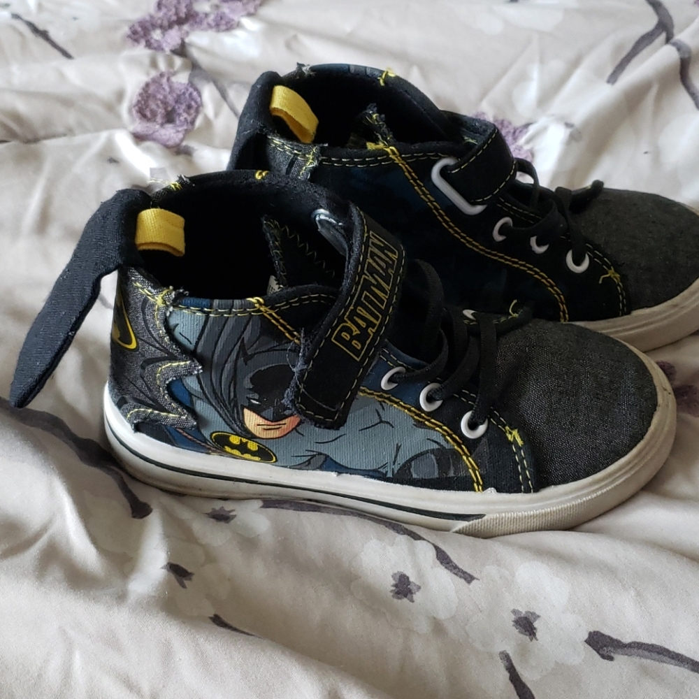 Boys Batman High Tops with capes